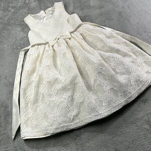 American Princess 6 Ivory Rhinestone Lined Lace Floral Elegant Dress